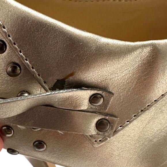 Rock & Republic MERYL Silver Peep Toe Stiletto Heel Metallic Studded Shoes 7 MED - Picture 9 of 9